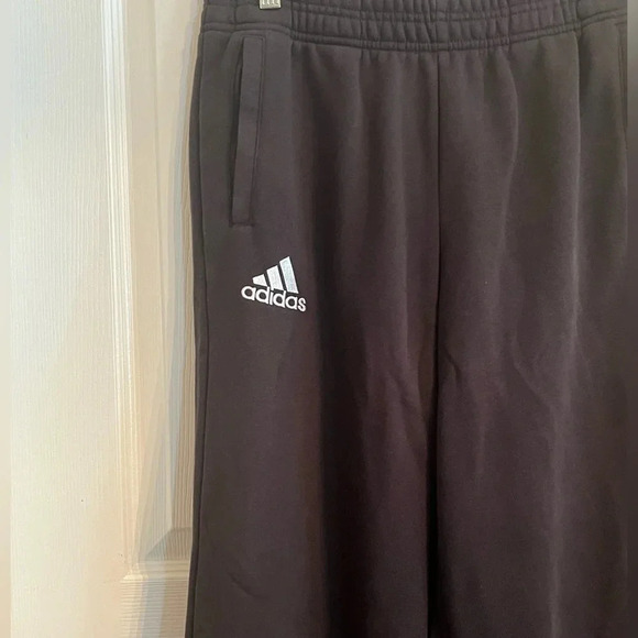 Adidas black Wide Leg Jogging pants size YXL‎ in EUC - Picture 6 of 8